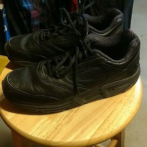 Women's Brook's "Addiction" Walker. Sz. 9